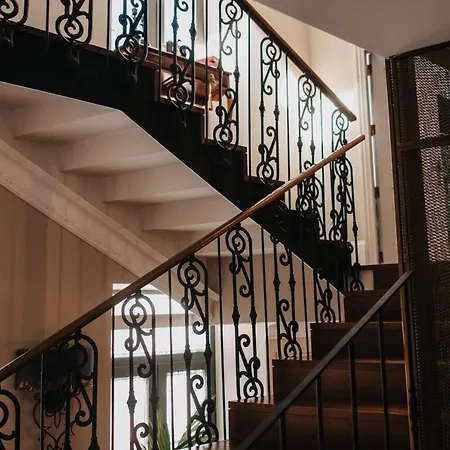 1930 Boutique