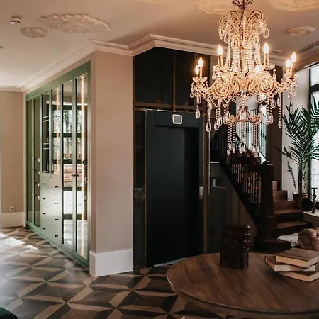 1930 Boutique 3*